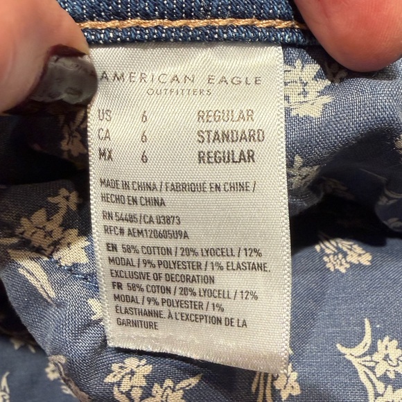 American Eagle Outfitters Distressed High Rise Blue Jeans - Picture 6 of 10